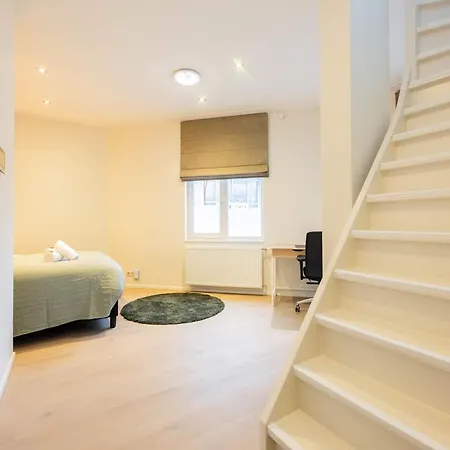 Royal 60m2 One Bedroom - Vw140a