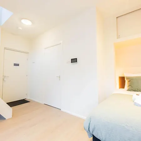 Royal 60m2 One Bedroom - Vw140a