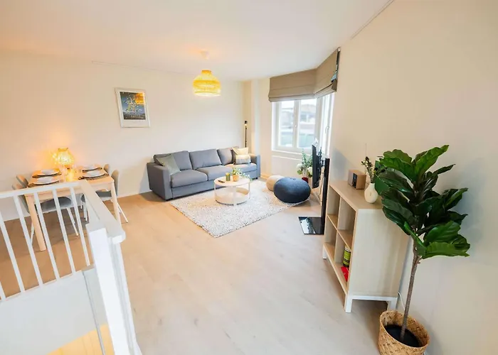 Royal 60m2 One Bedroom - Vw140a