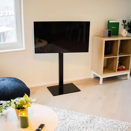 Royal 60m2 One Bedroom - Vw140a