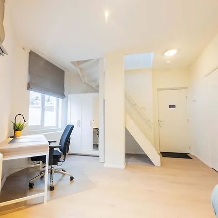 Royal 60m2 One Bedroom - Vw140a