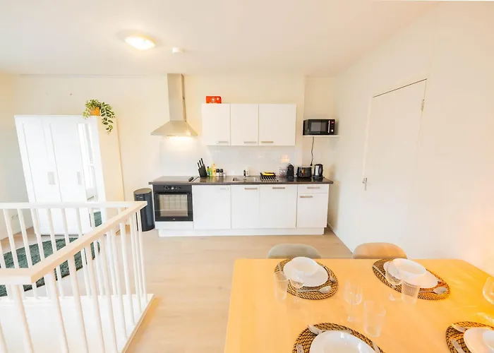 Апартаменты Royal 60m2 One Bedroom - Vw140a *